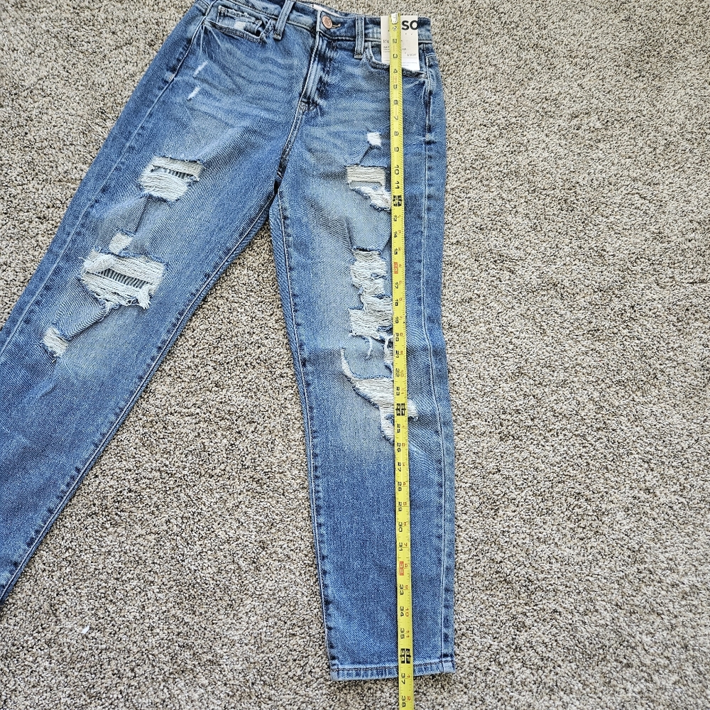 Womens Sz 3 SO Denim High Rise Mom Jeans Stretch Med Wash Distressed NWT - Picture 6 of 8
